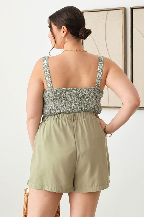 Zenobia Plus Size Half Elastic Waist Shorts with Pockets