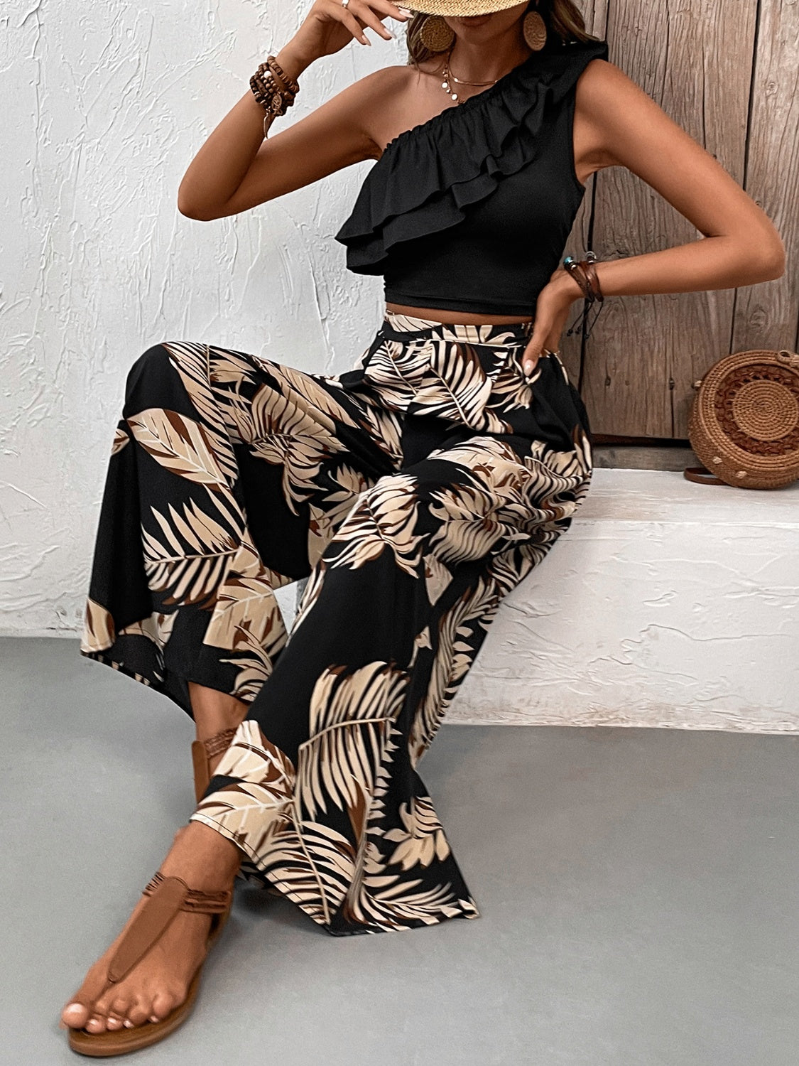 Ruffled Sleeveless Top and Printed Pants Set – product image 4