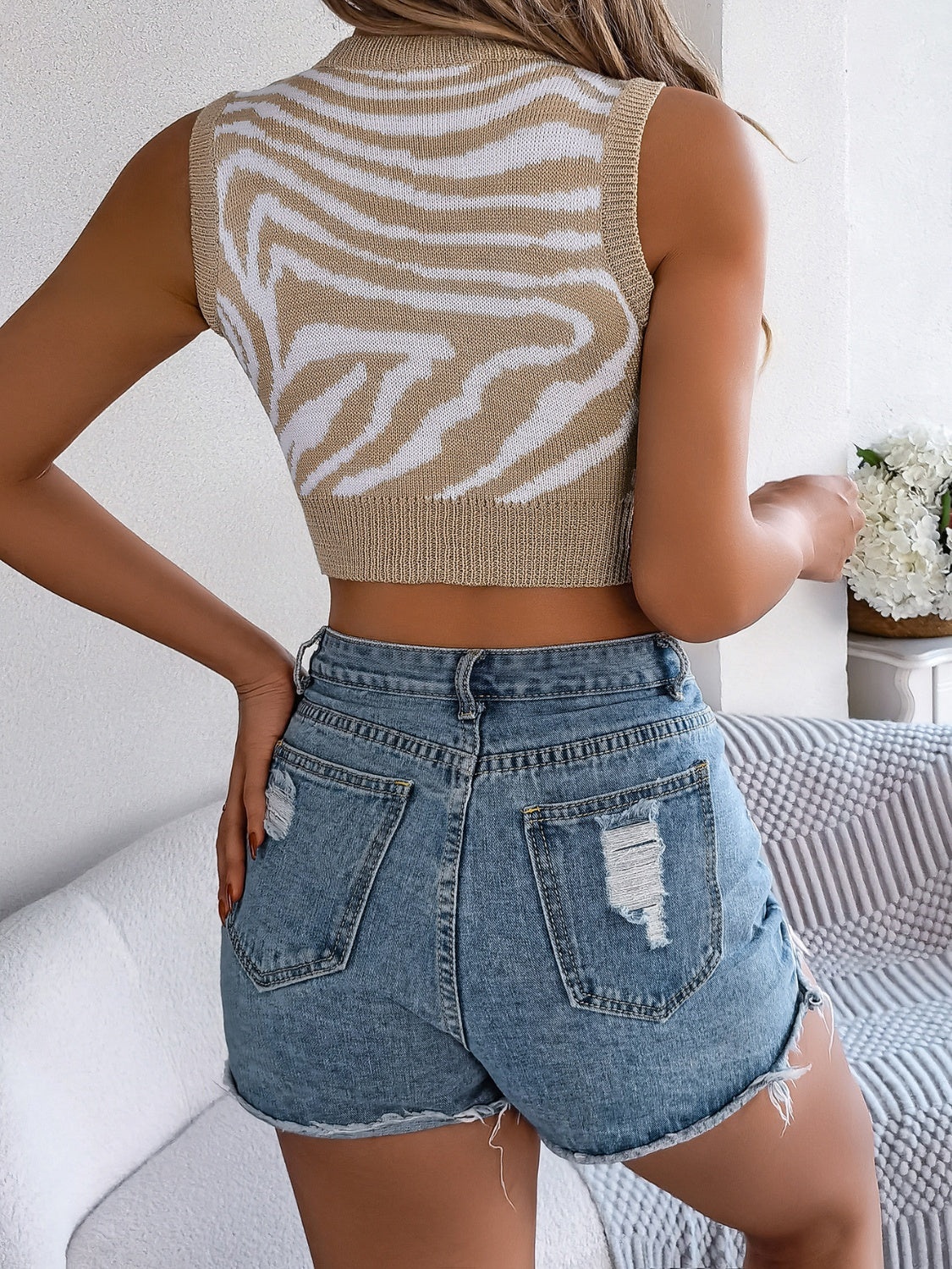 Cutout Animal Print Round Neck Tank – product image 5