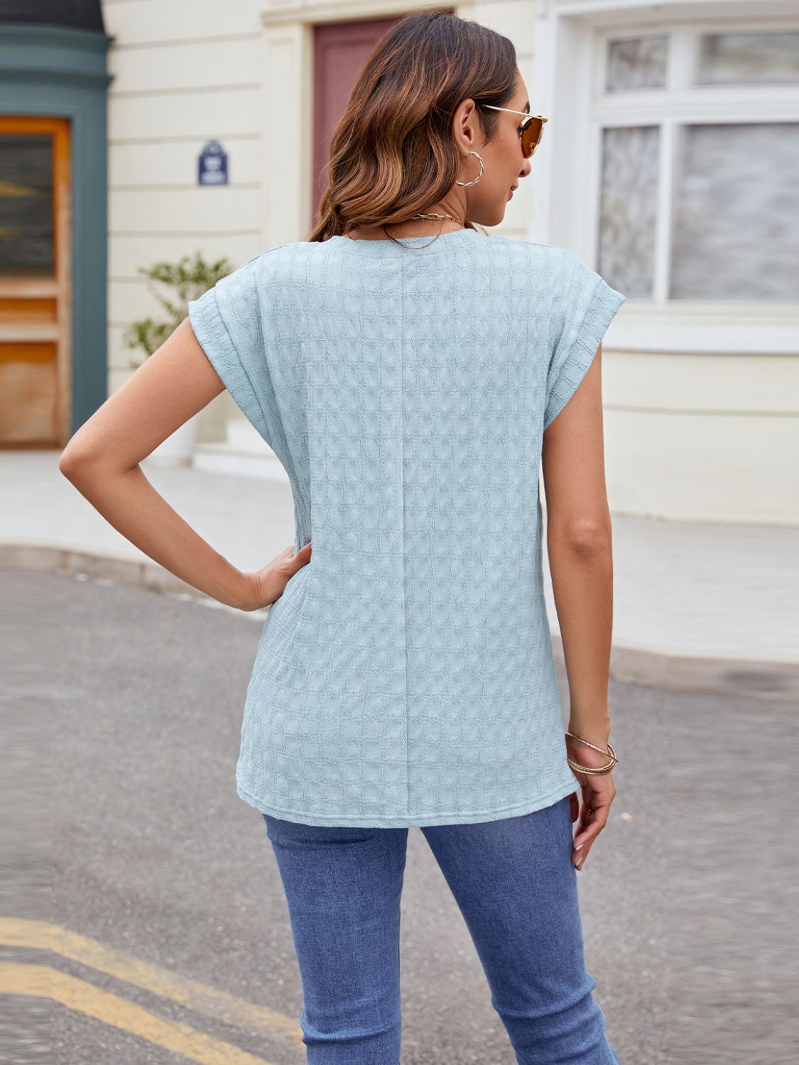 Textured Round Neck Cap Sleeve T-Shirt – product image 3