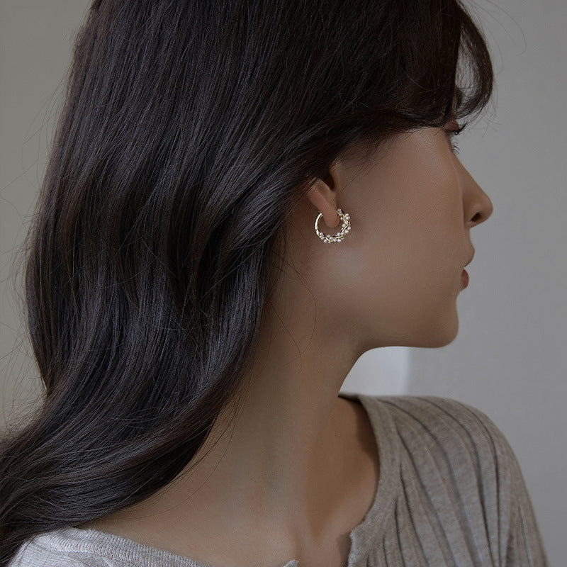 Pearl Earrings Autumn And Winter Special-interest Design Bead Eardrops Earrings New Elegant Circle Ear Clip Women