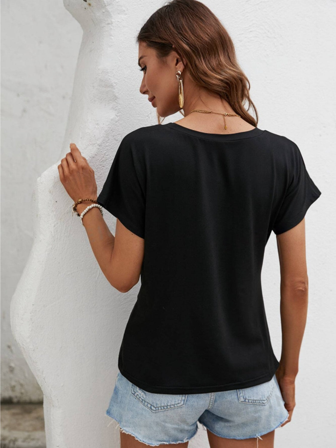 Asymmetric Hem Round Neck T-Shirt – product image 3