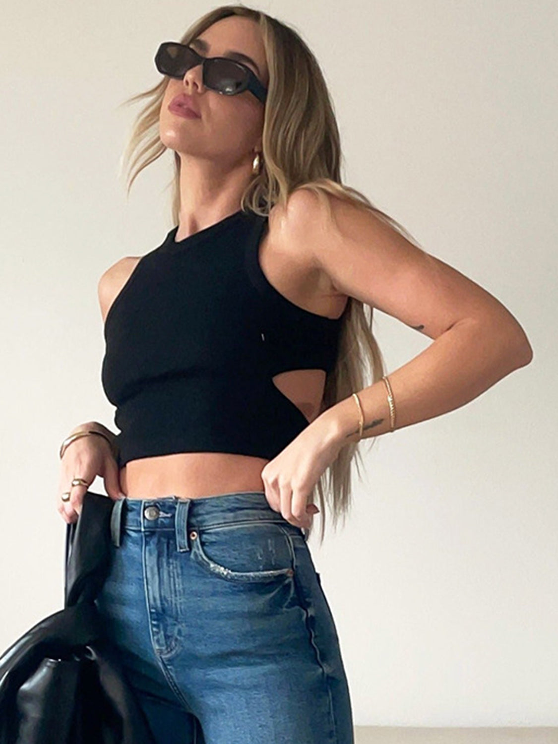 Cutout Round Neck Tank – product image 14