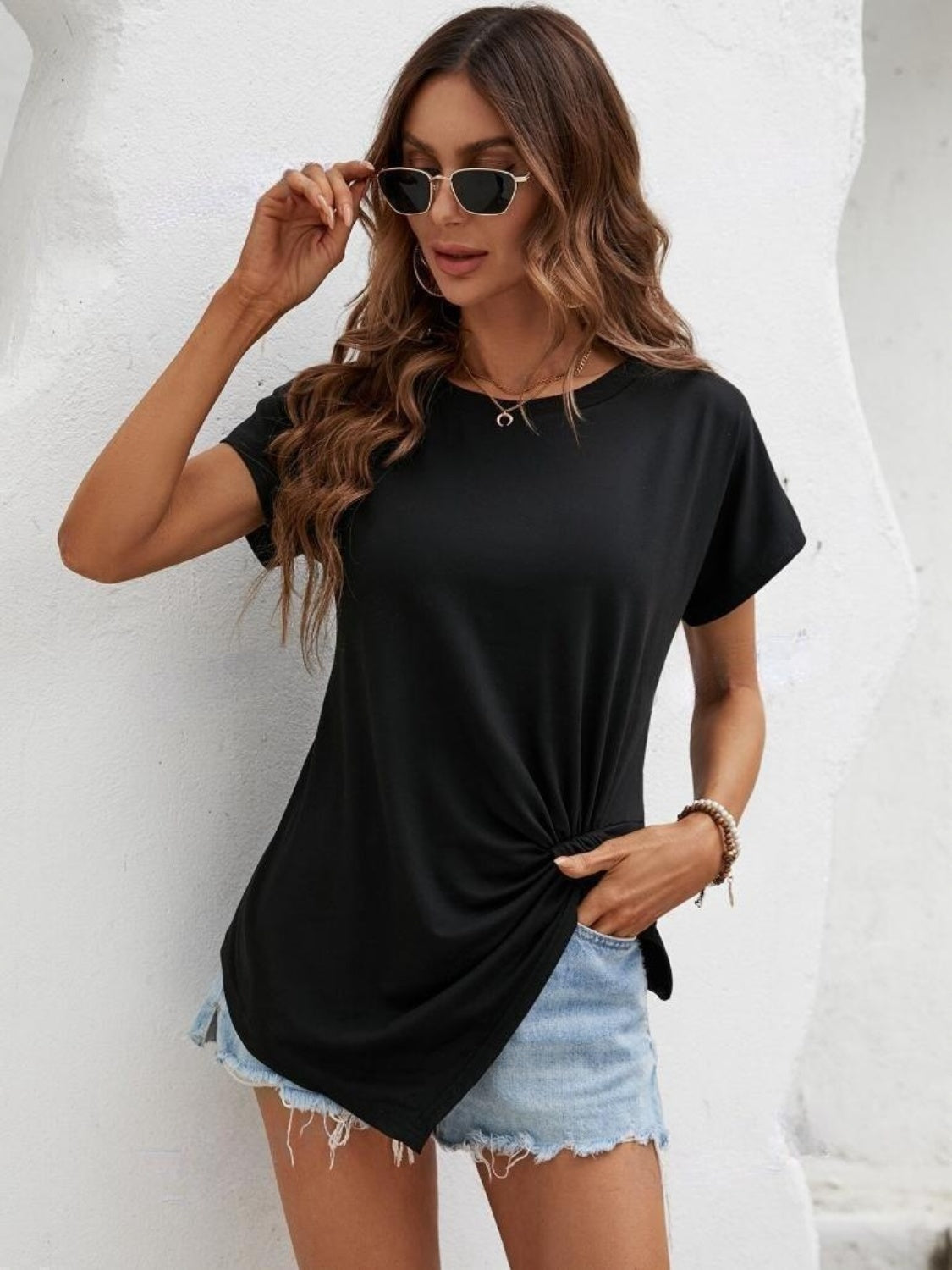 Asymmetric Hem Round Neck T-Shirt – product image 2