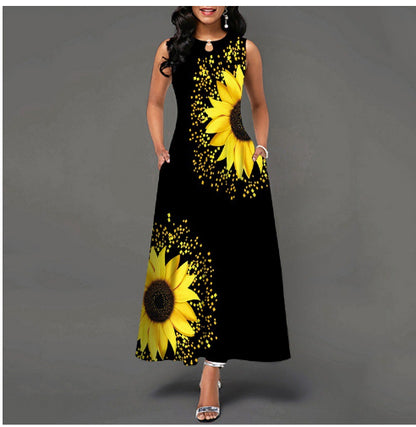Black and White Floral Print Maxi Dress