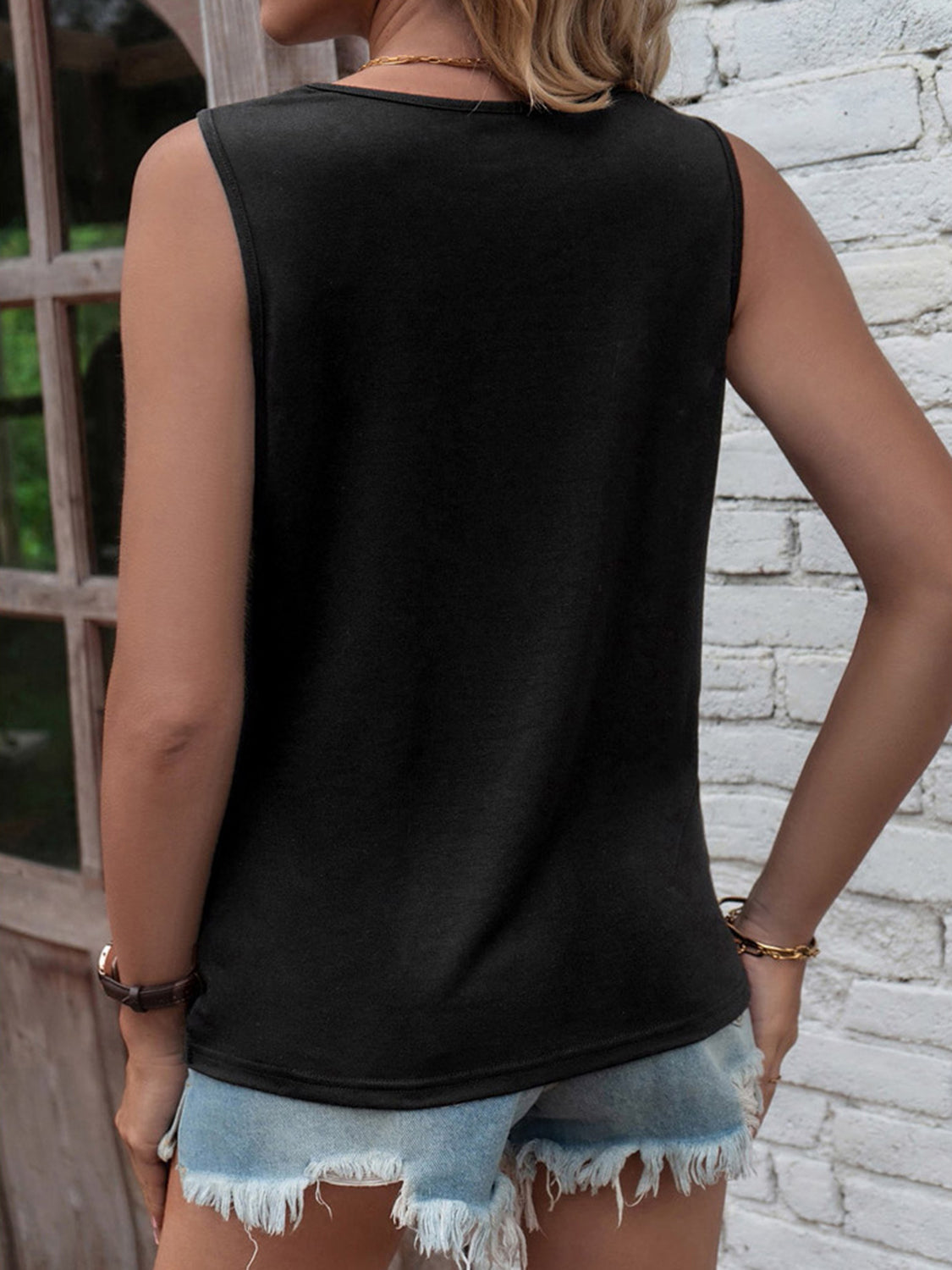 Cutout Twisted Round Neck Tank – product image 6