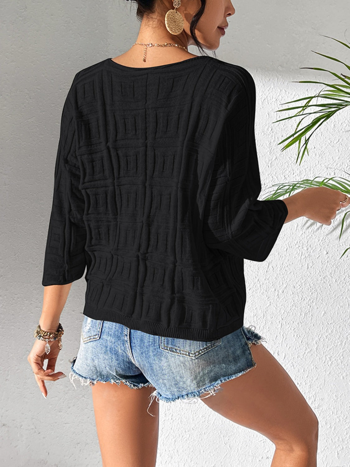 V-Neck Three-Quarter Sleeve Knit Top – product image 11