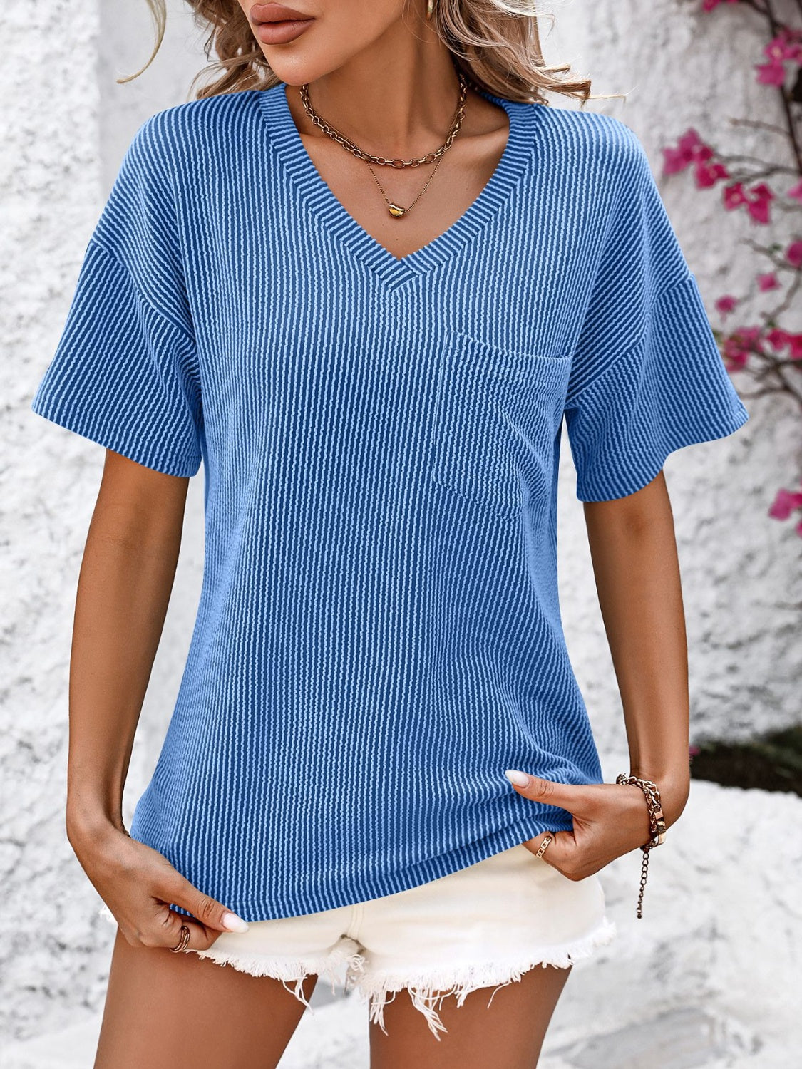 V-Neck Dropped Shoulder T-Shirt – product image 4